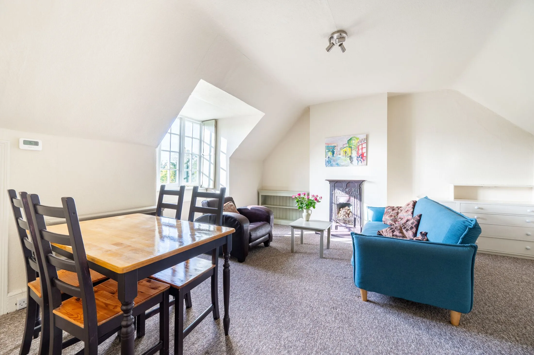 Flat Chatsworth Road in Greater London