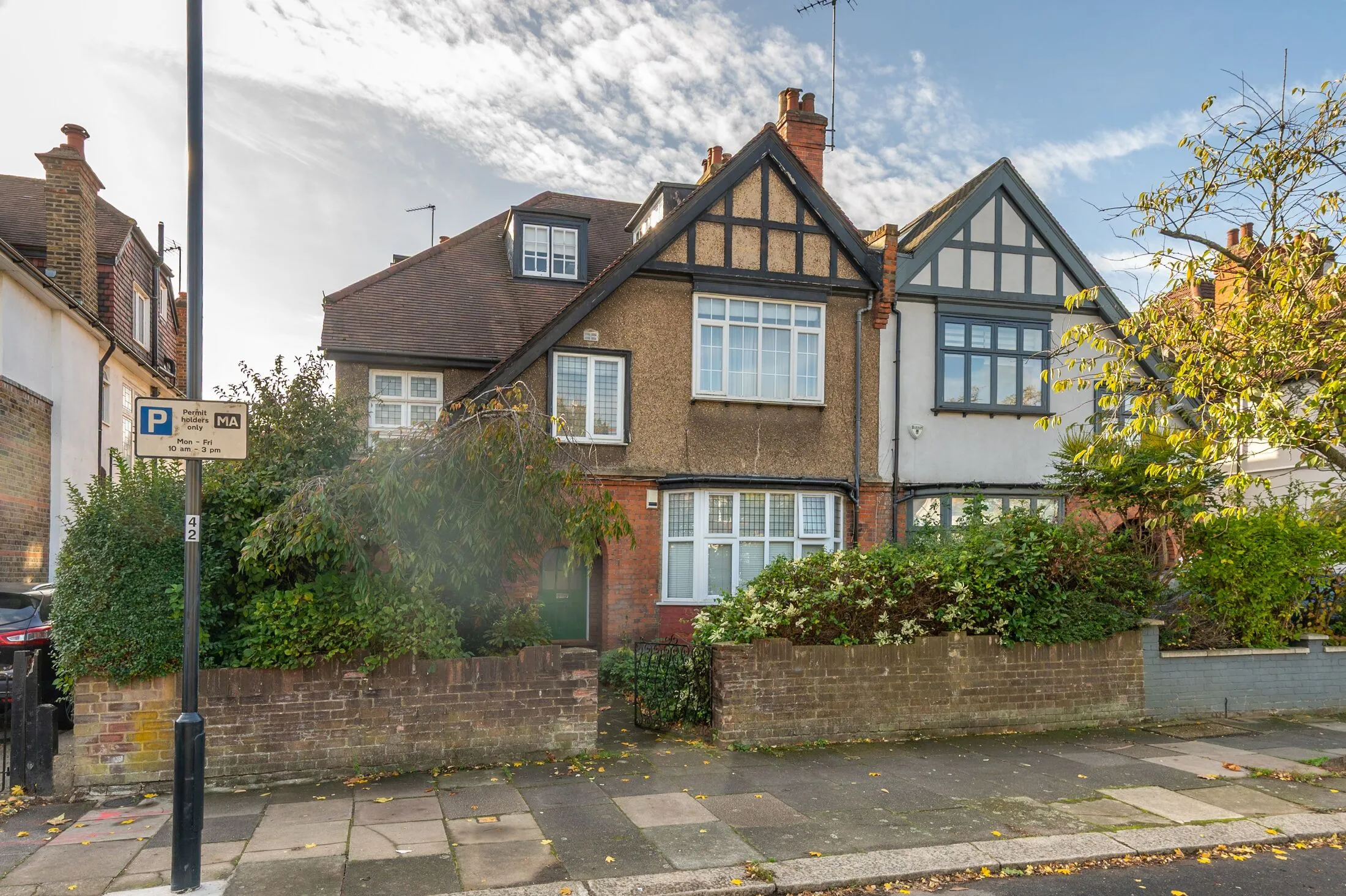 Flat Chatsworth Road in Greater London