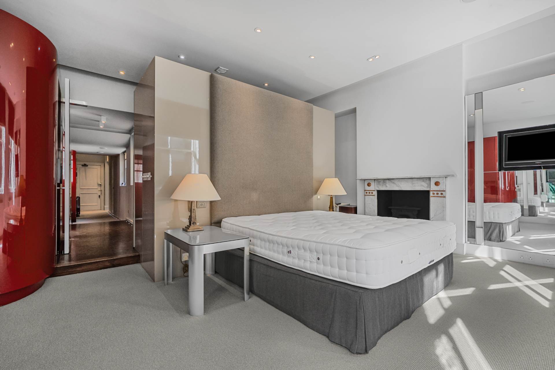 Flat Rutland Gate in City of Westminster