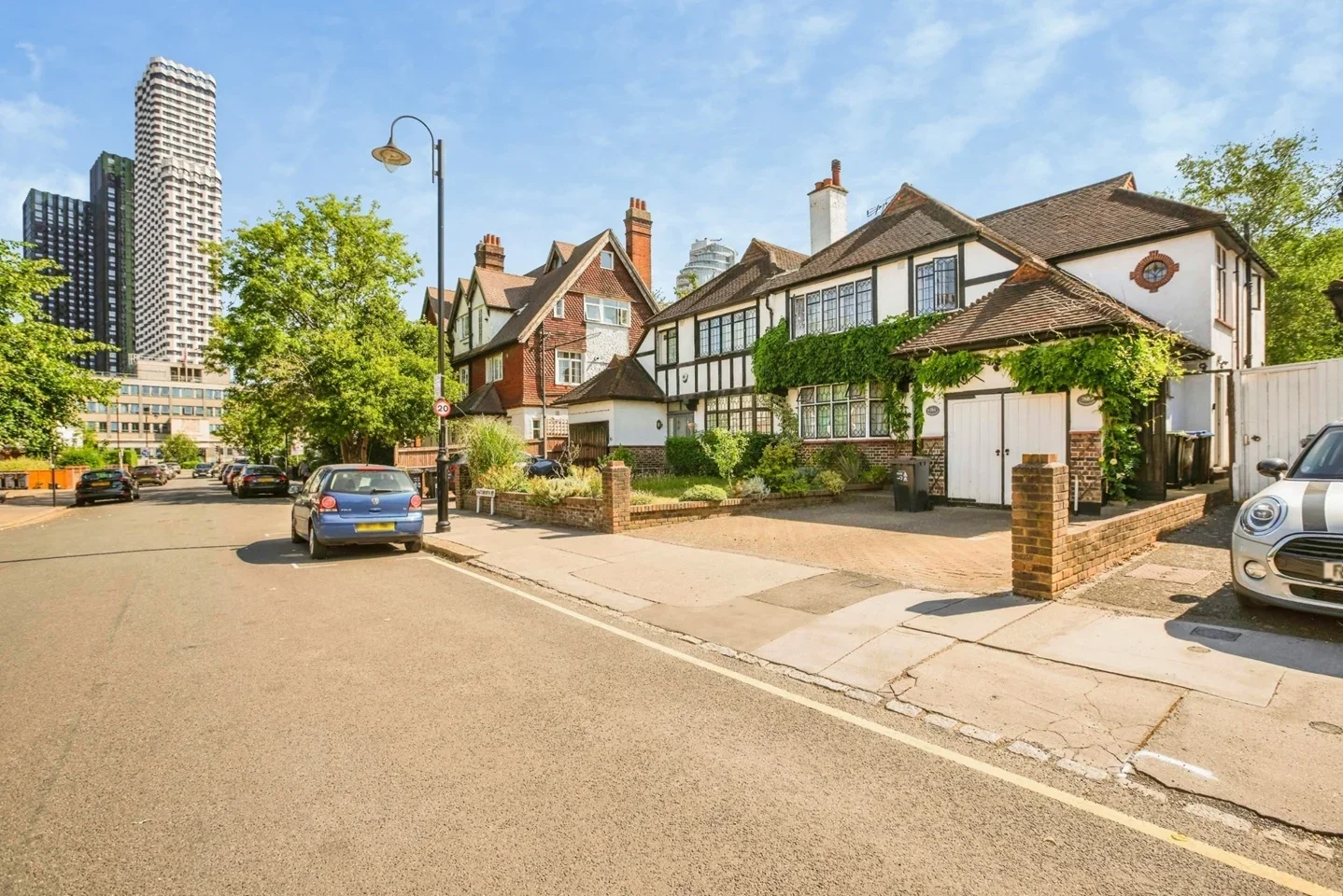 Flat Chatsworth Road in Greater London
