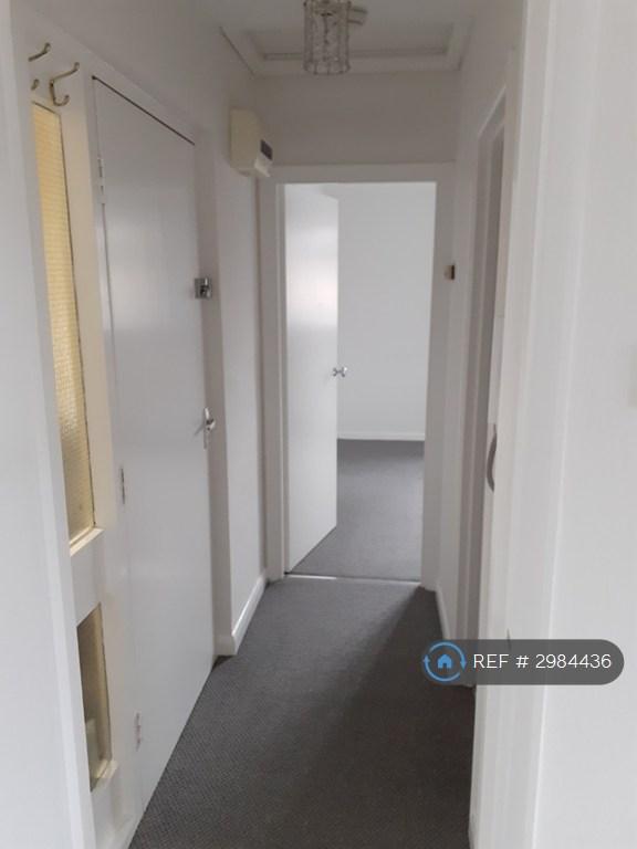 Flat Sapphire Close in Kettering