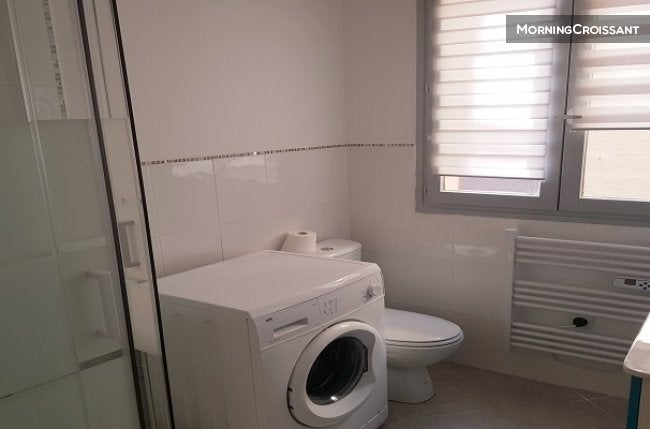 Flat Rue Moulin d'Isnard in Salon-de-Provence