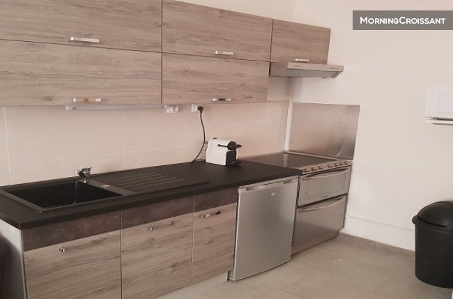 Flat Rue Moulin d'Isnard in Salon-de-Provence