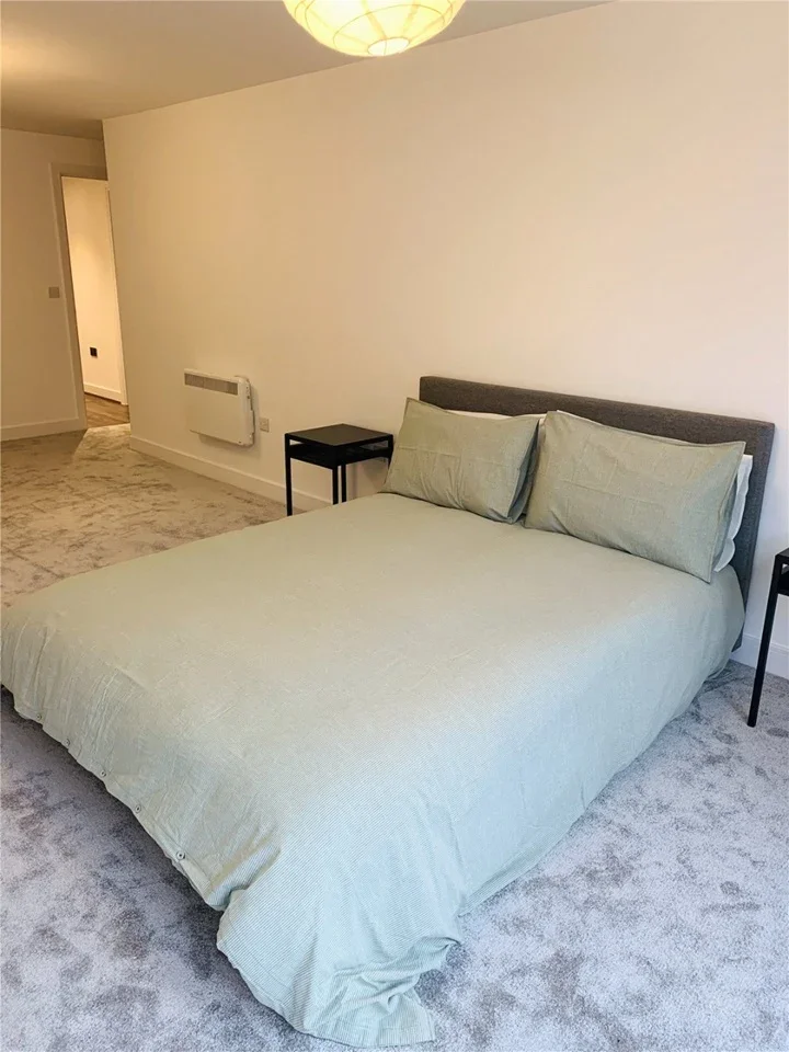 Flat Cassilis Road in Greater London