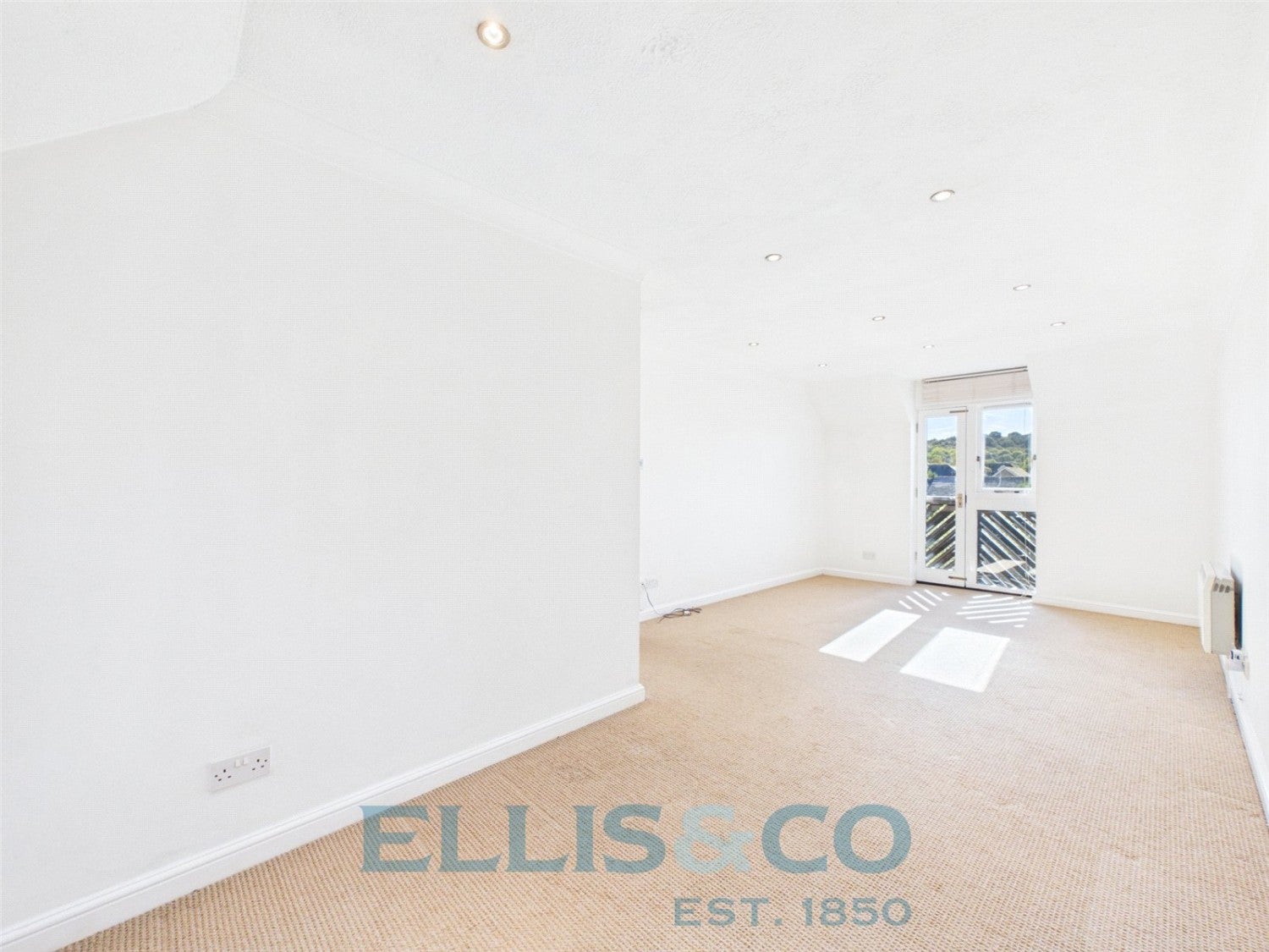 Flat Arundel Close in Tonbridge and Malling