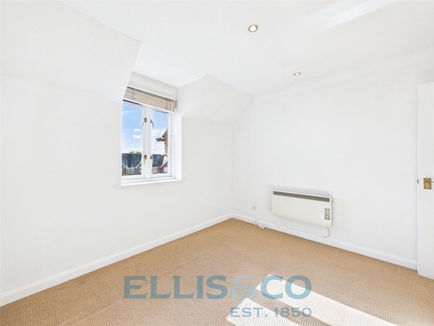 Flat Arundel Close in Tonbridge and Malling