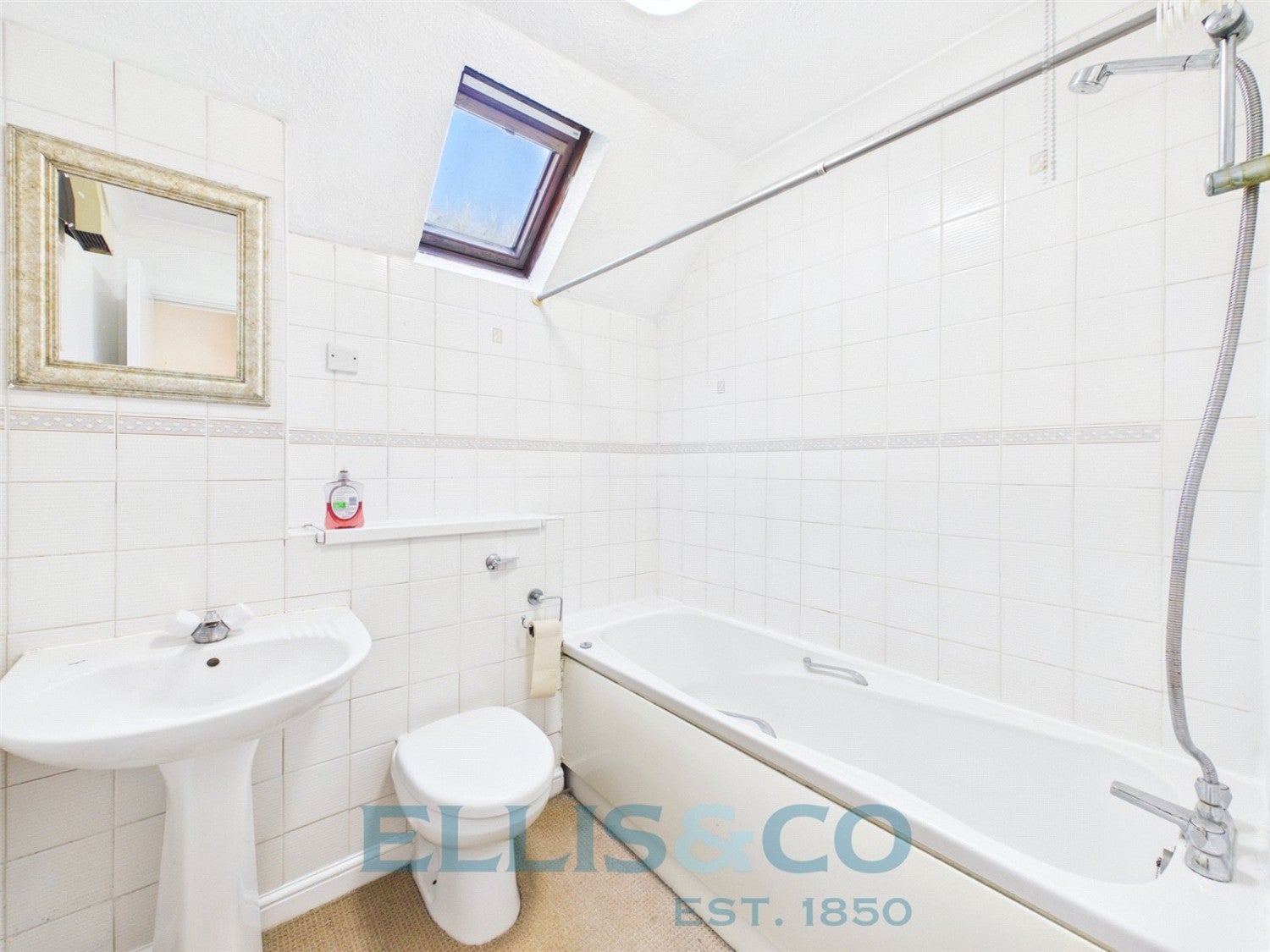 Flat Arundel Close in Tonbridge and Malling