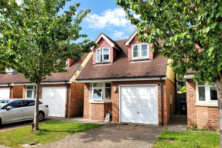 House Park Close in Woking