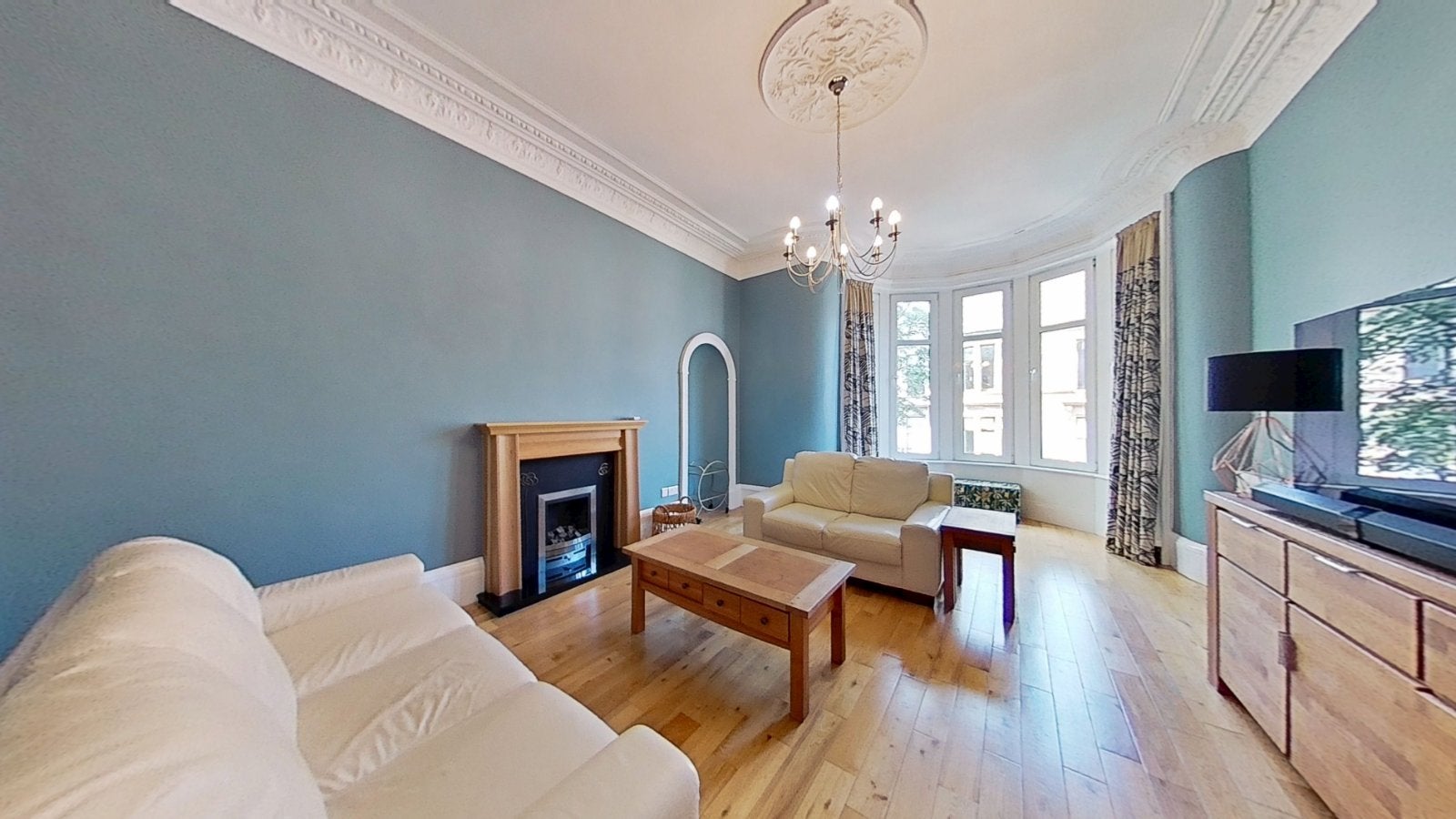 Flat Hillhead Street in Glasgow