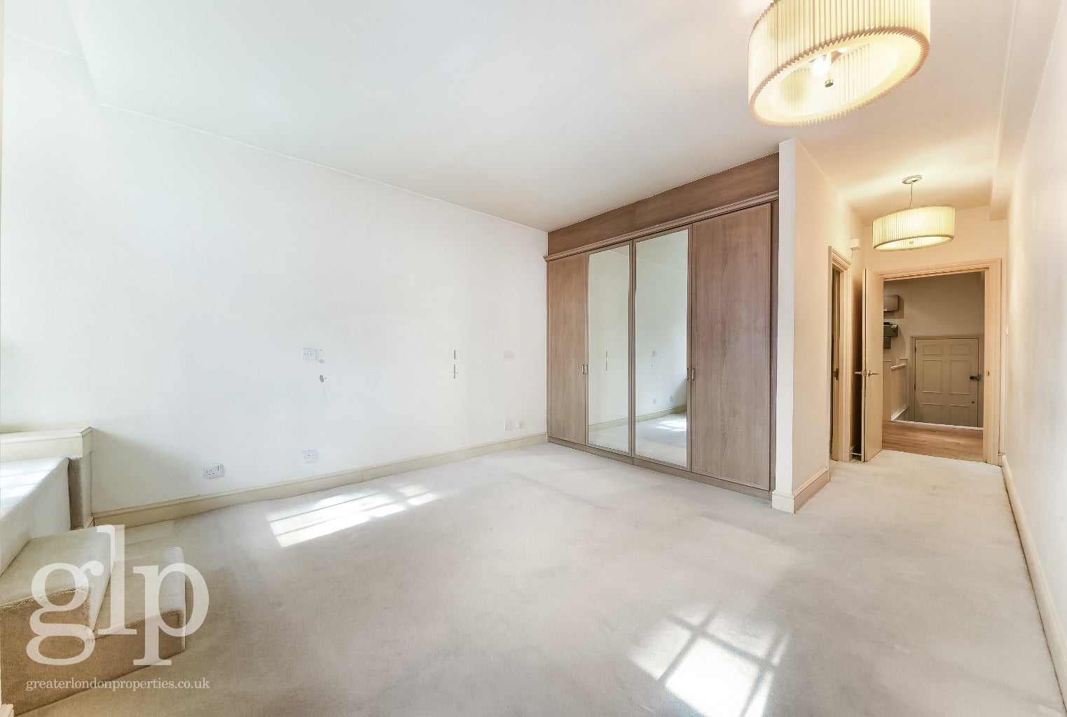Flat Great Queen Street in Greater London