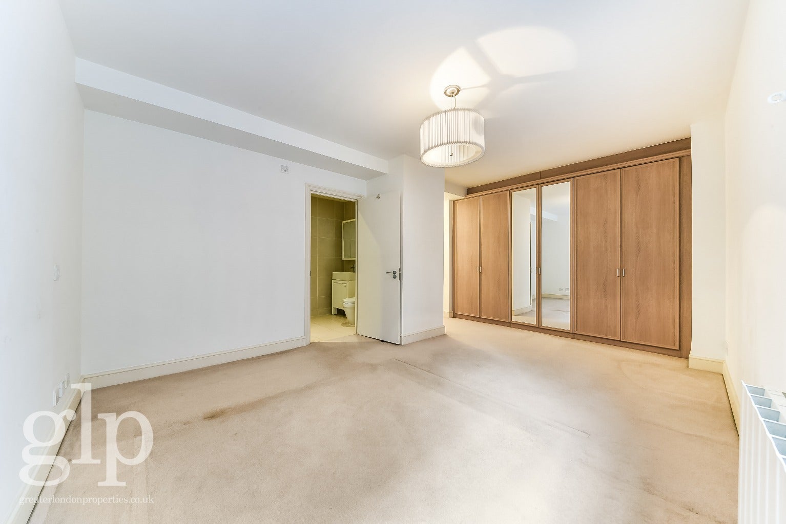 Flat Great Queen Street in Greater London