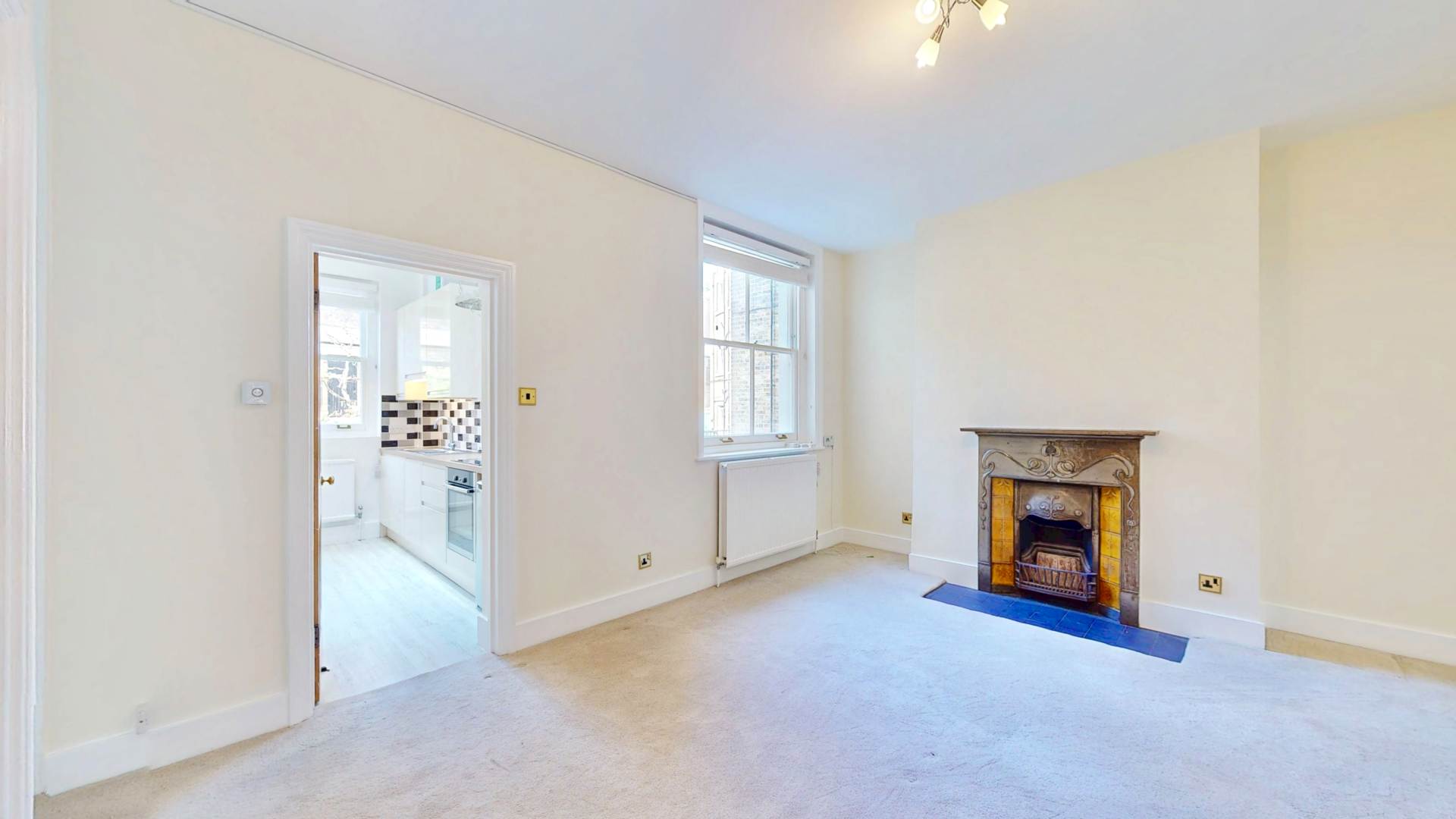 Flat Grove Place in Greater London