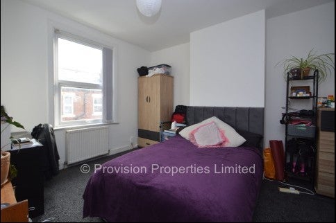 House Kelsall Terrace in Leeds