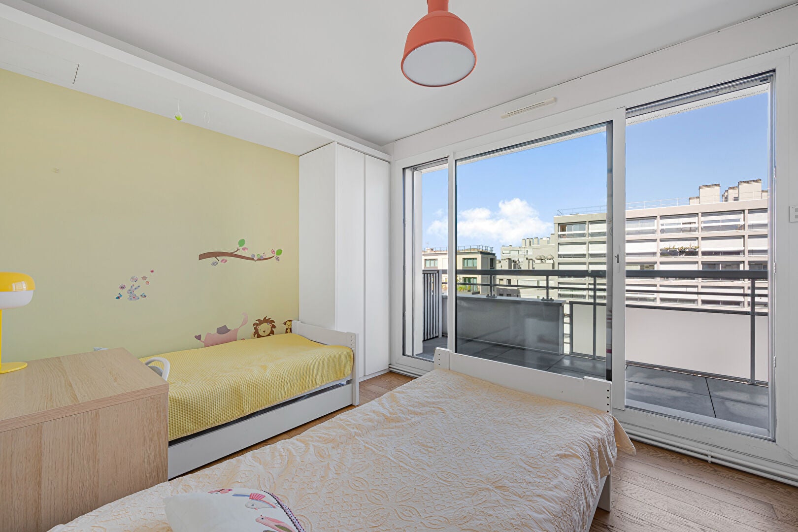 Flat Boulevard Pasteur in Paris