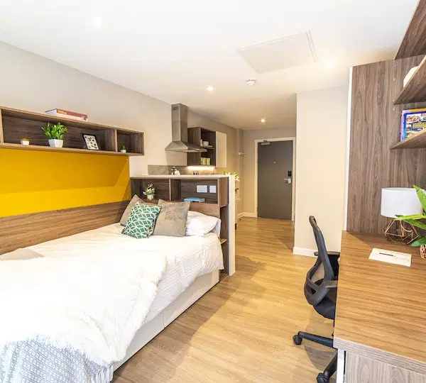 Flat Calton Wynd in City of Edinburgh