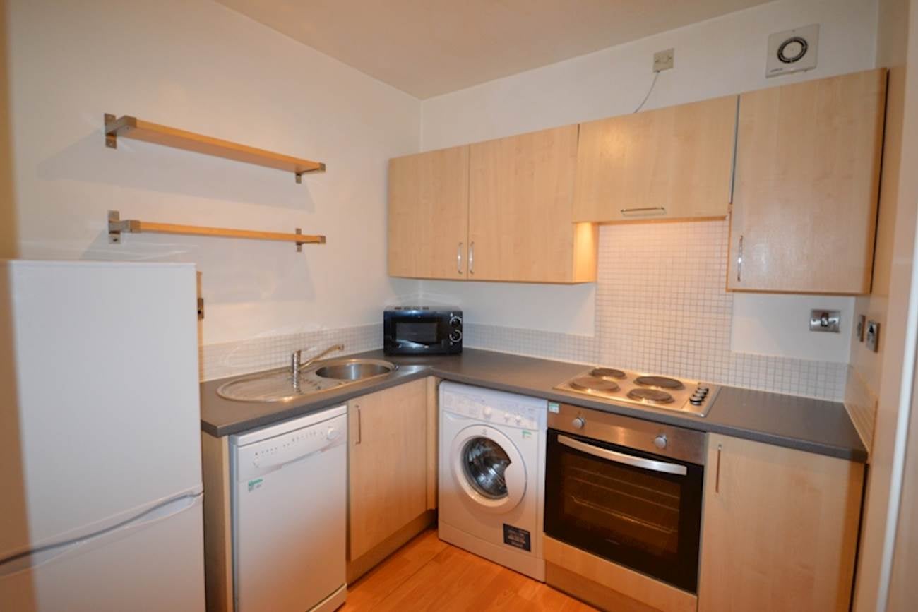 Flat Archbold Terrace in Newcastle upon Tyne