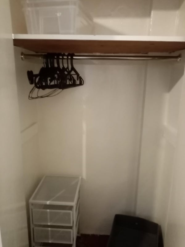 Room Estate Road in Greater London