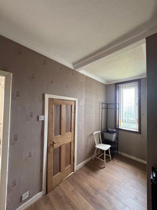 Flat Slateford Road in City of Edinburgh
