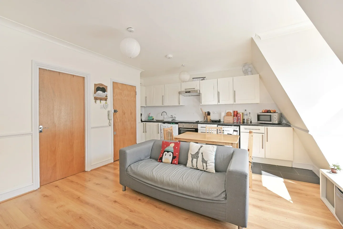 Flat Tottenham Lane in Greater London