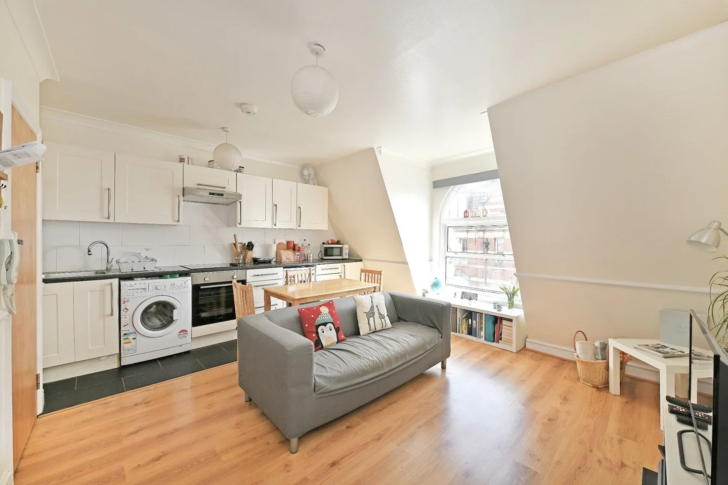 Flat Tottenham Lane in Greater London