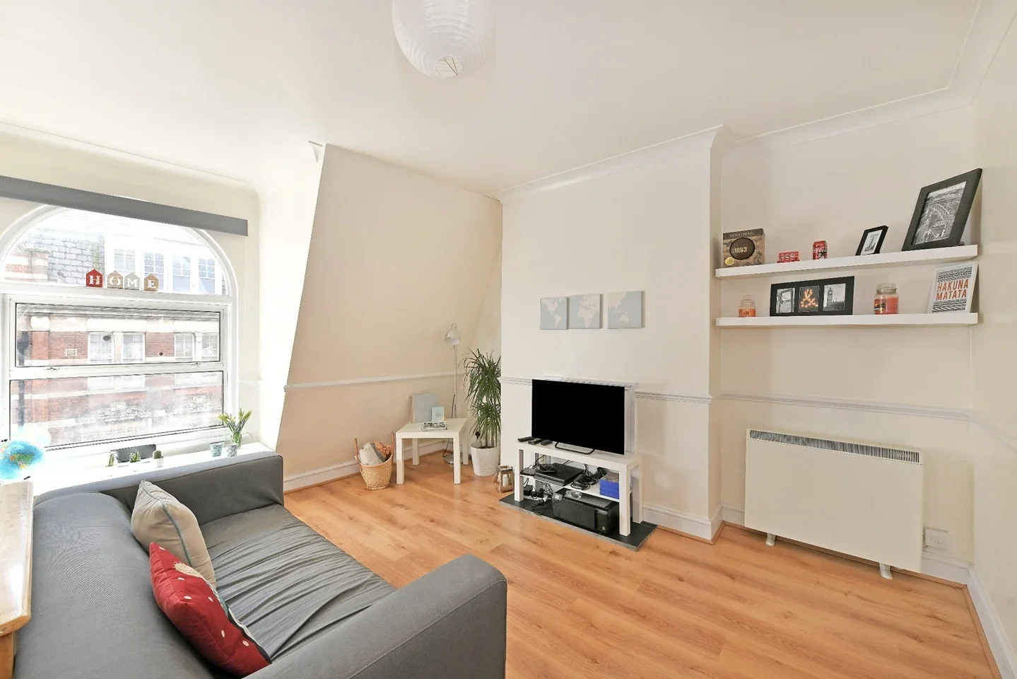 Flat Tottenham Lane in Greater London