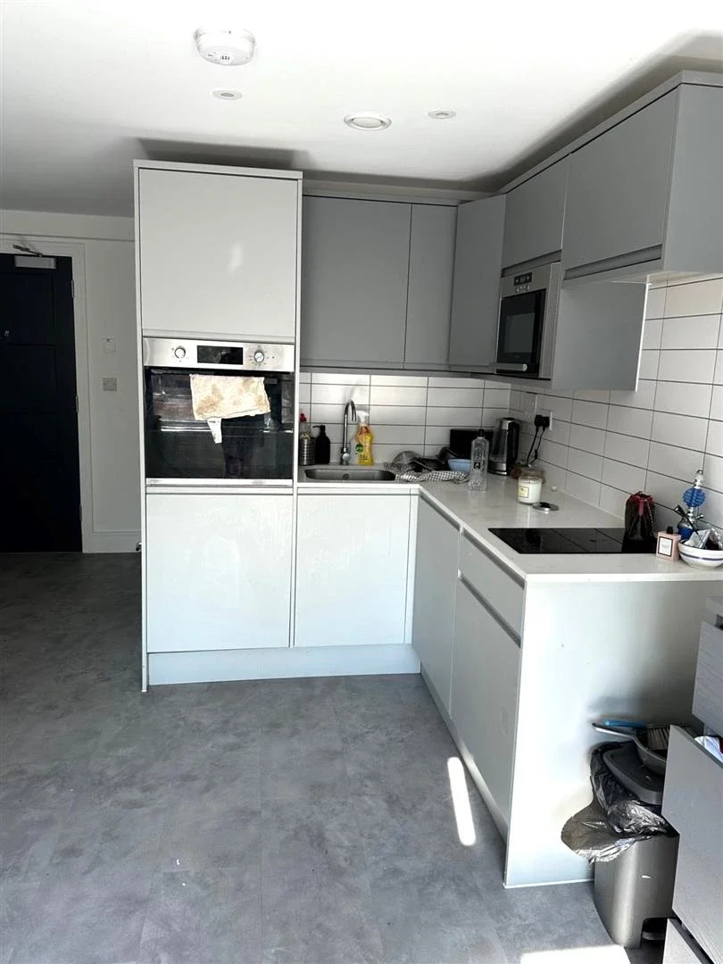 Room River Front in Greater London