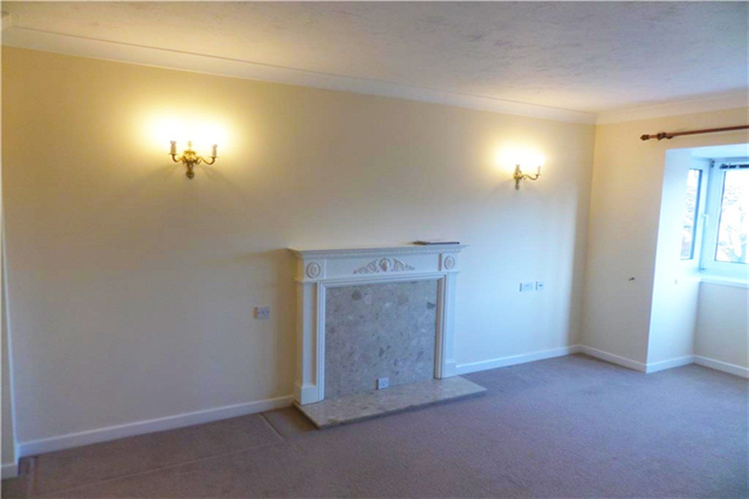 Flat Arbon Road in Mid Suffolk
