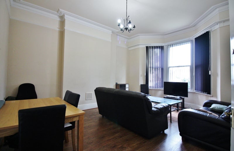 Room Radford Road in Royal Leamington Spa