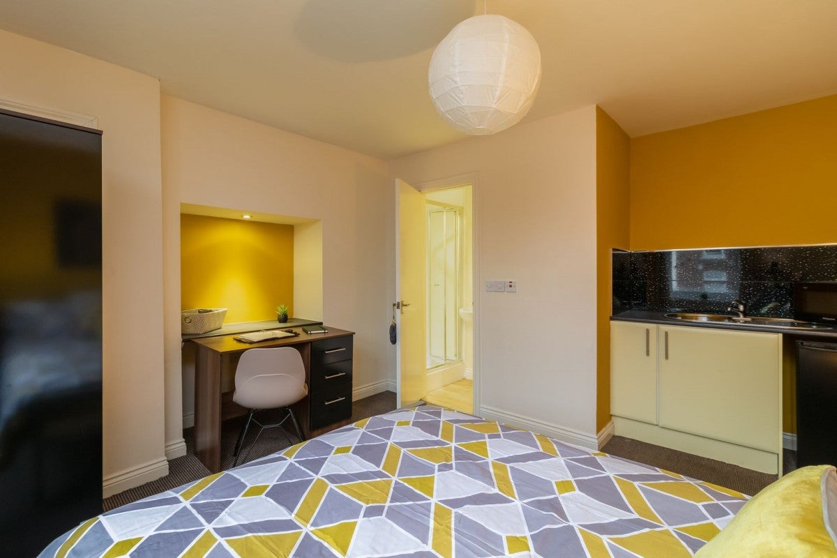 Room Whickham Street in Sunderland