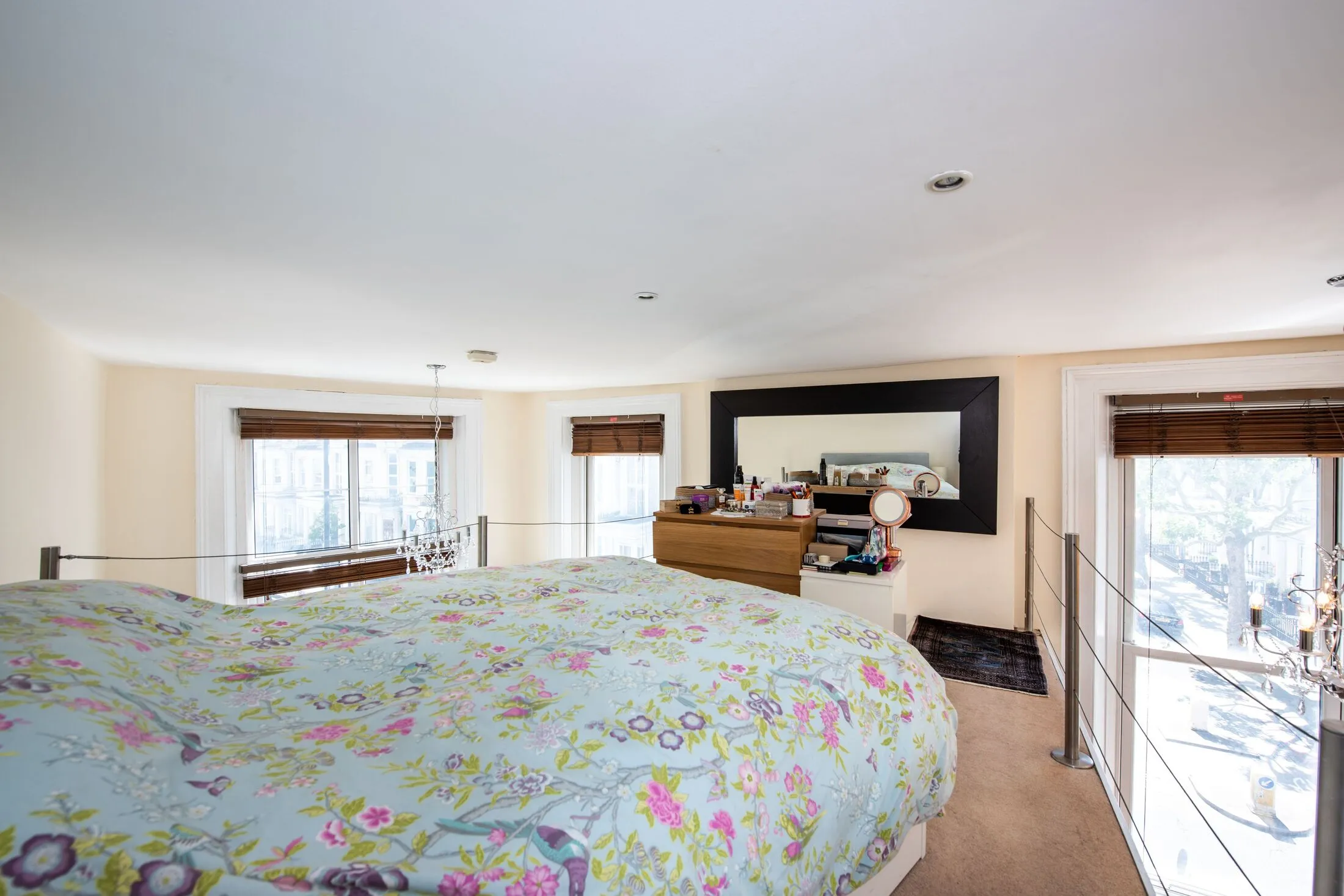 Flat Warwick Road in Greater London