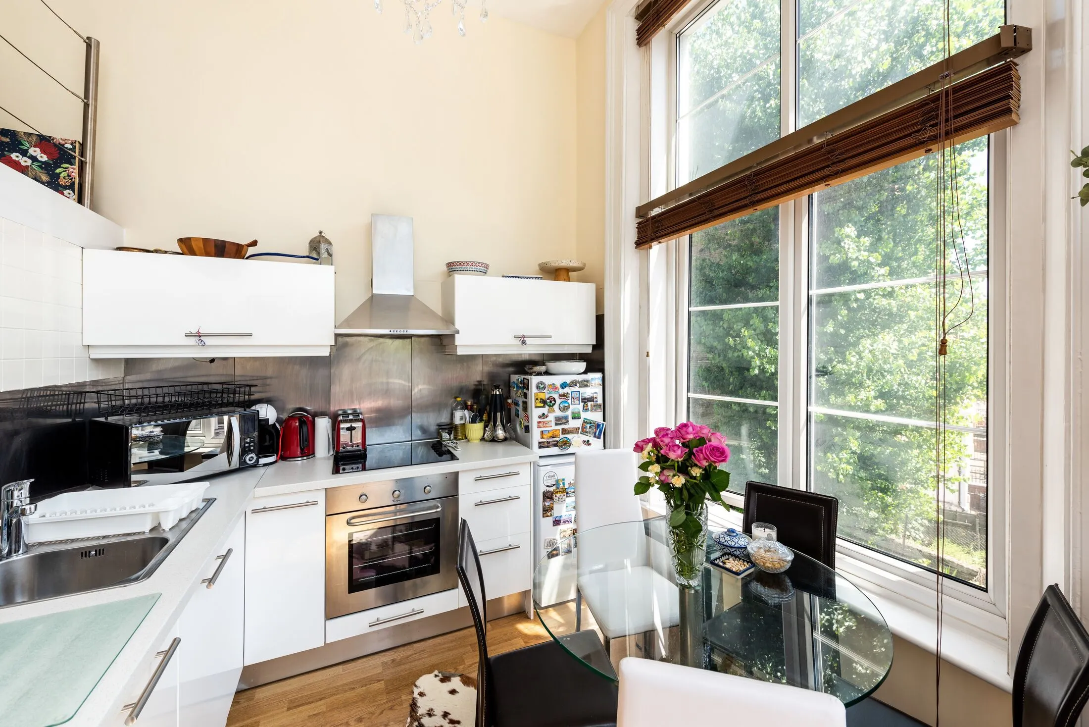 Flat Warwick Road in Greater London