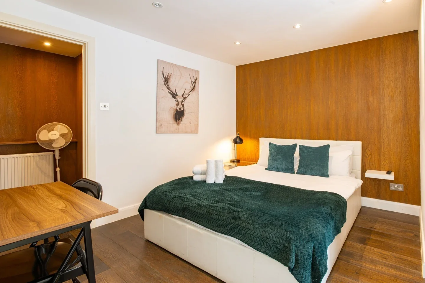Flat Berwick Street in City of Westminster