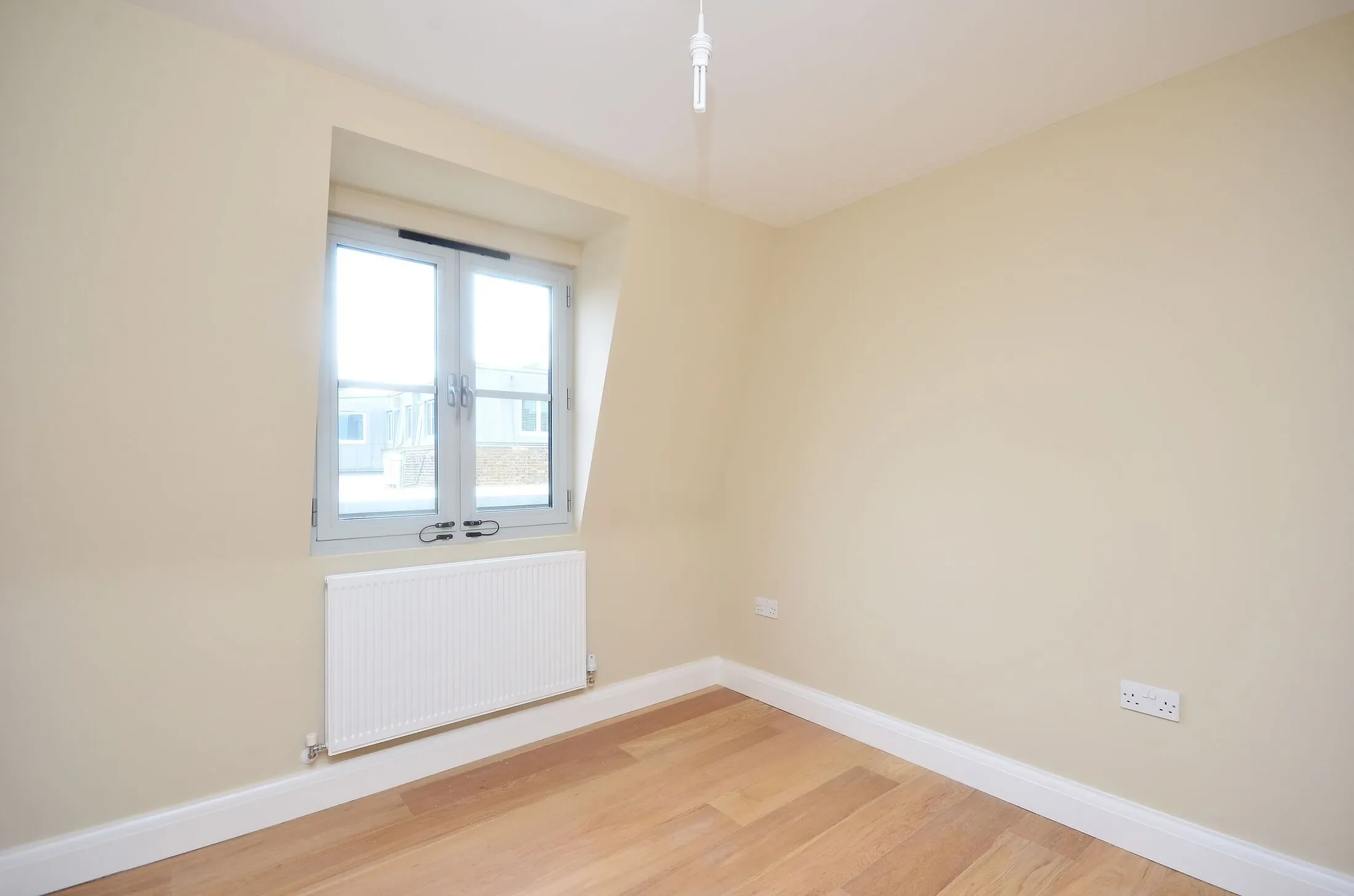 Flat Choumert Road in Greater London