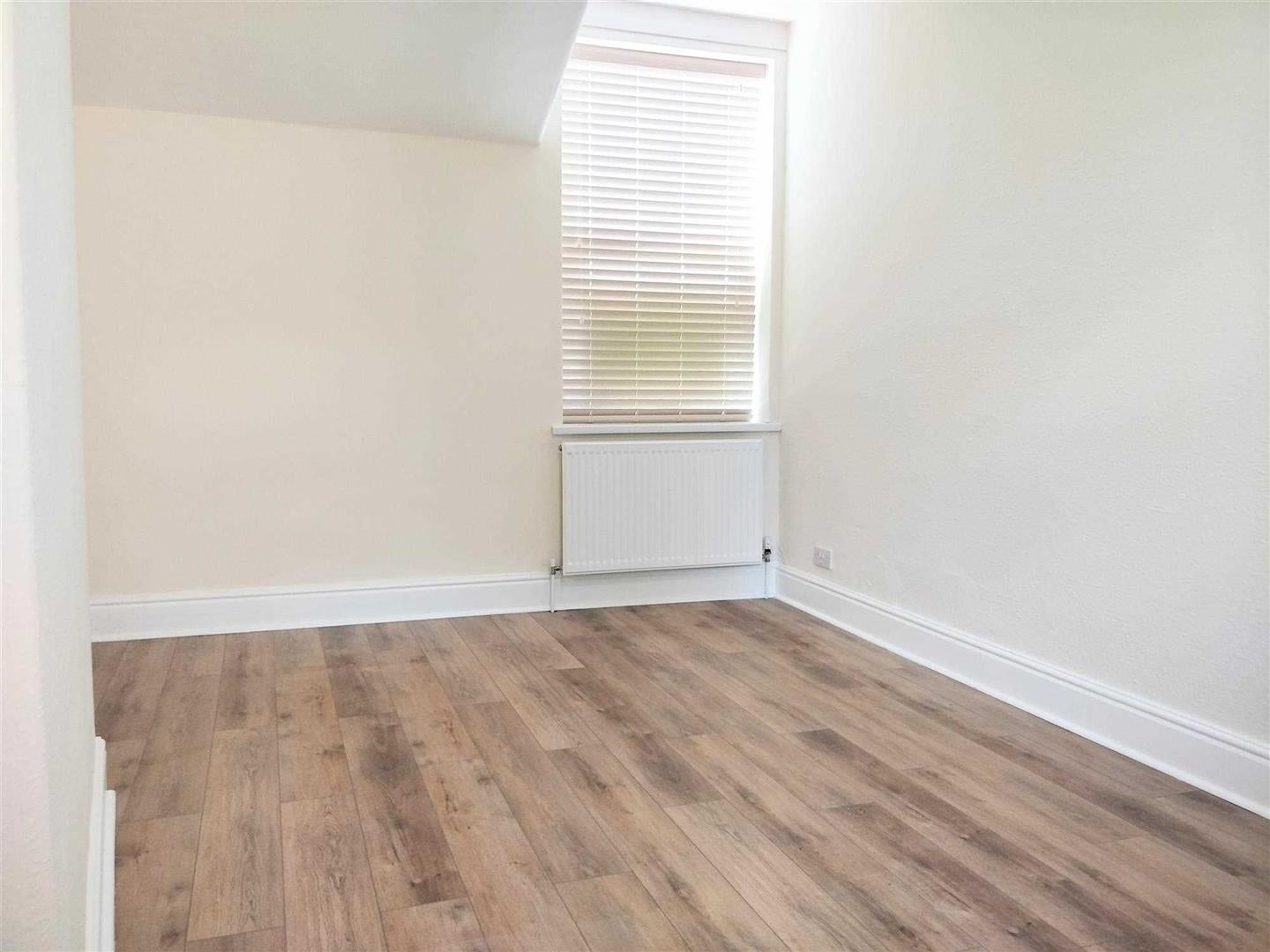 Flat Newbold Road in Chesterfield
