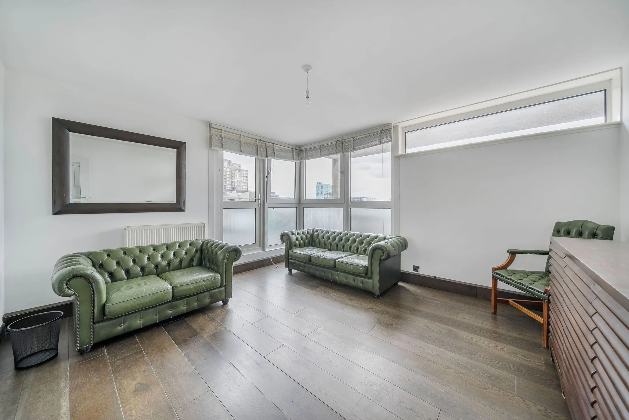 Flat Howell Walk in Greater London