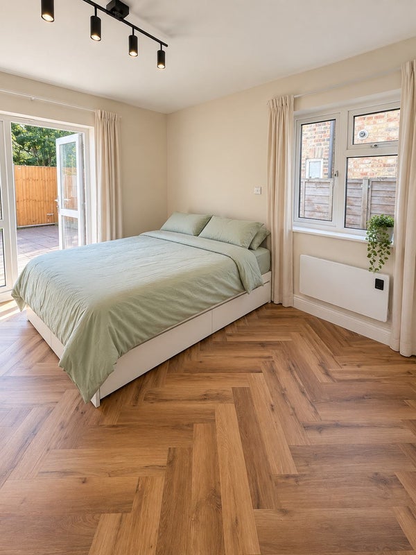 Room Ramsay Road in Greater London