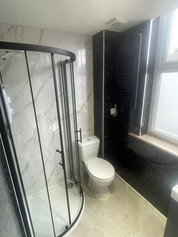 Flat Cheddington Road in Greater London