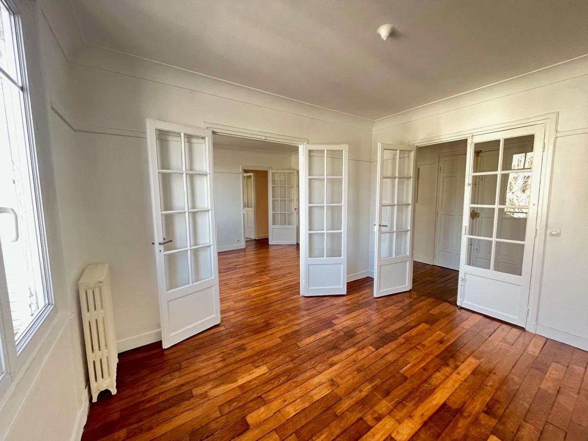 Room Avenue du Maréchal de Lattre de Tassigny in Boulogne-Billancourt