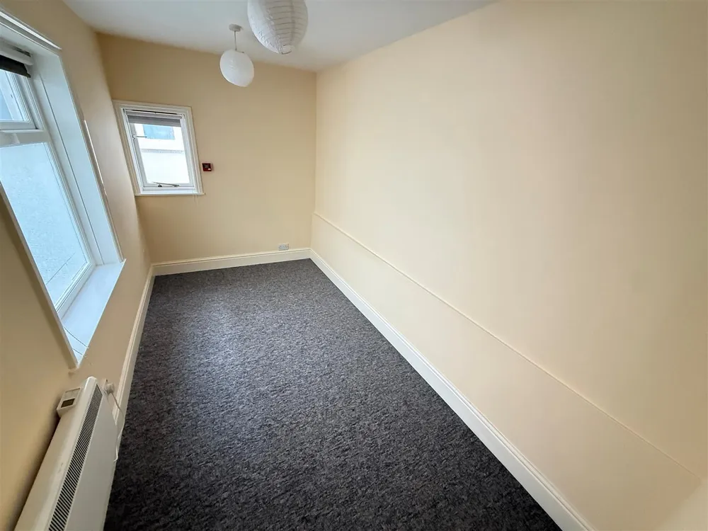 Flat Magdalen Street in Exeter
