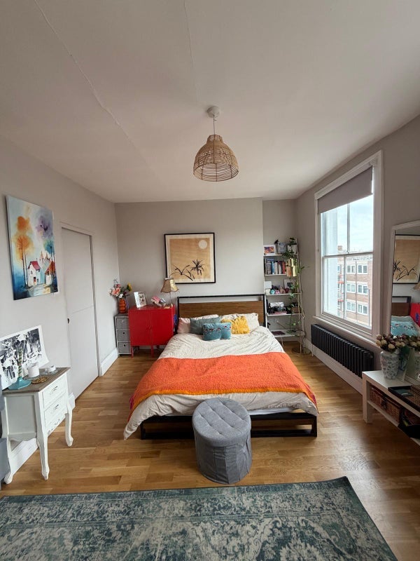 Room Malden Road in Greater London