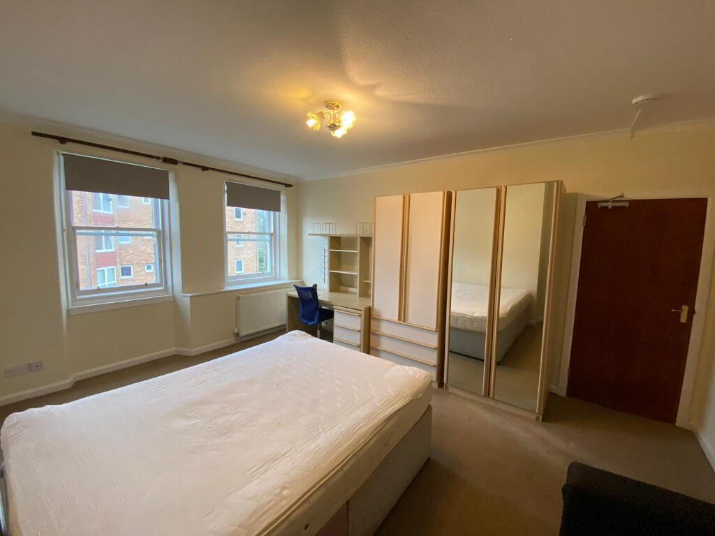 Flat New Mart Road in City of Edinburgh
