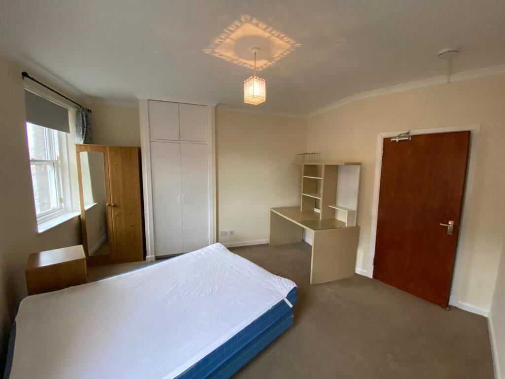 Flat New Mart Road in City of Edinburgh
