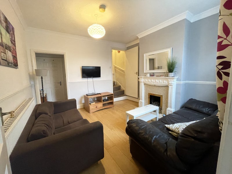 Flat Nimmings Road in Halesowen