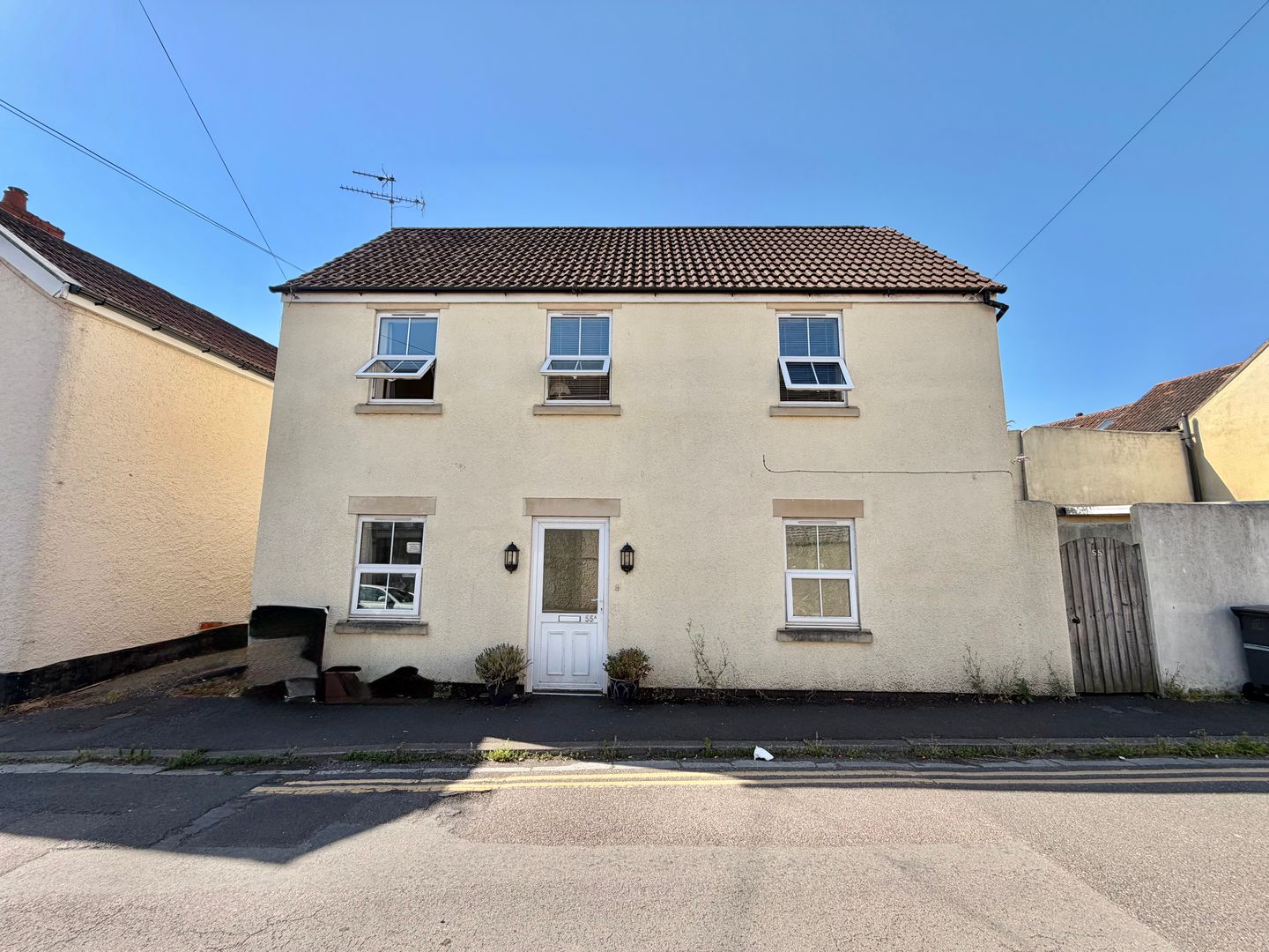 Flat Kingston Road in Taunton