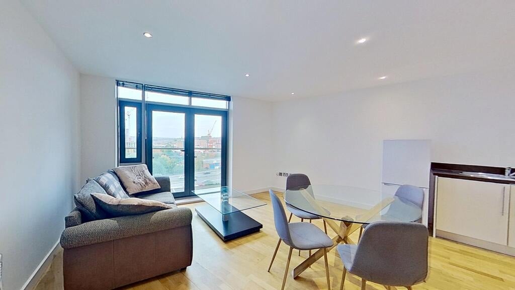 Flat Gotts Road in Leeds