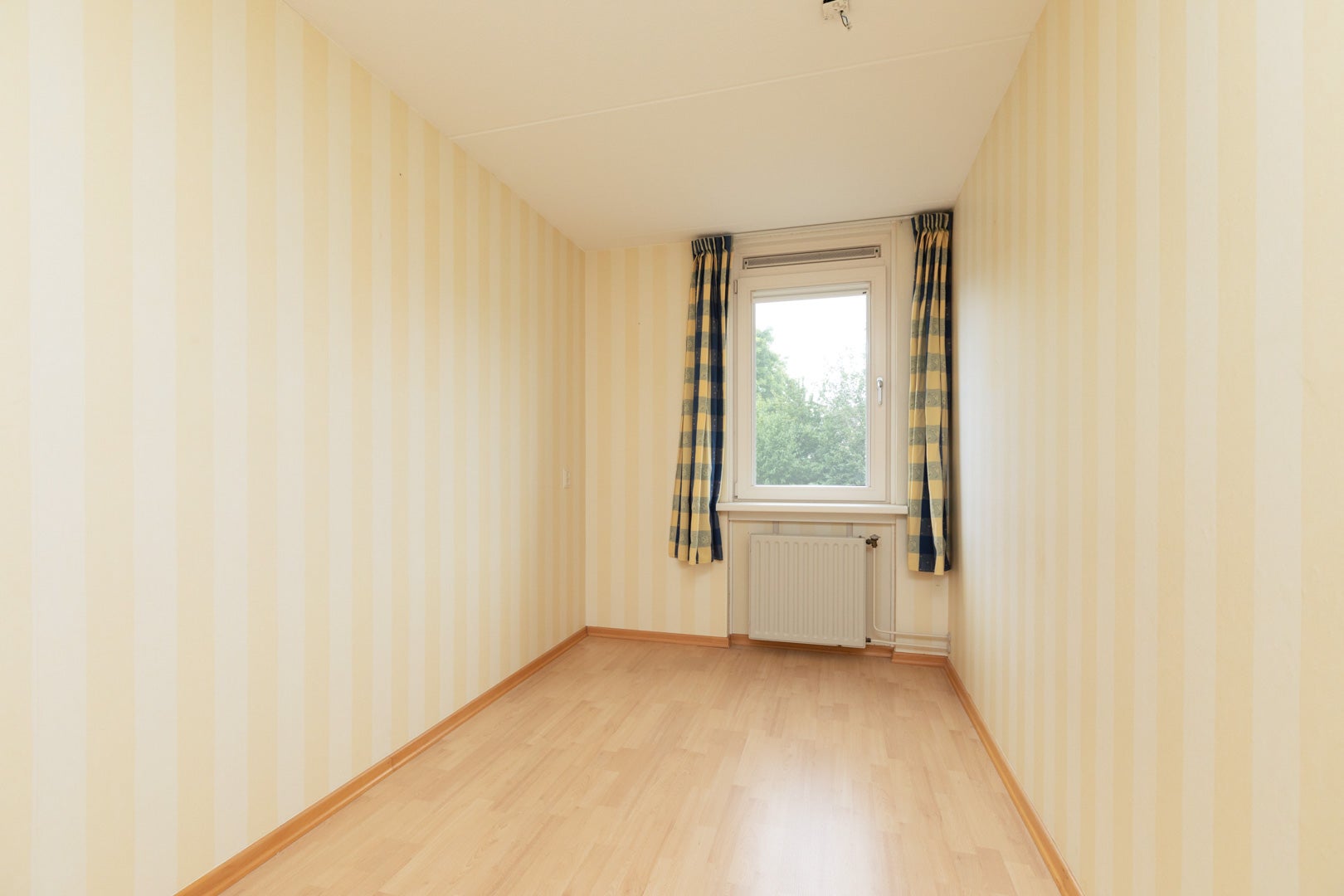 Tussenwoning te koop: Spinnekop 10, Sneek