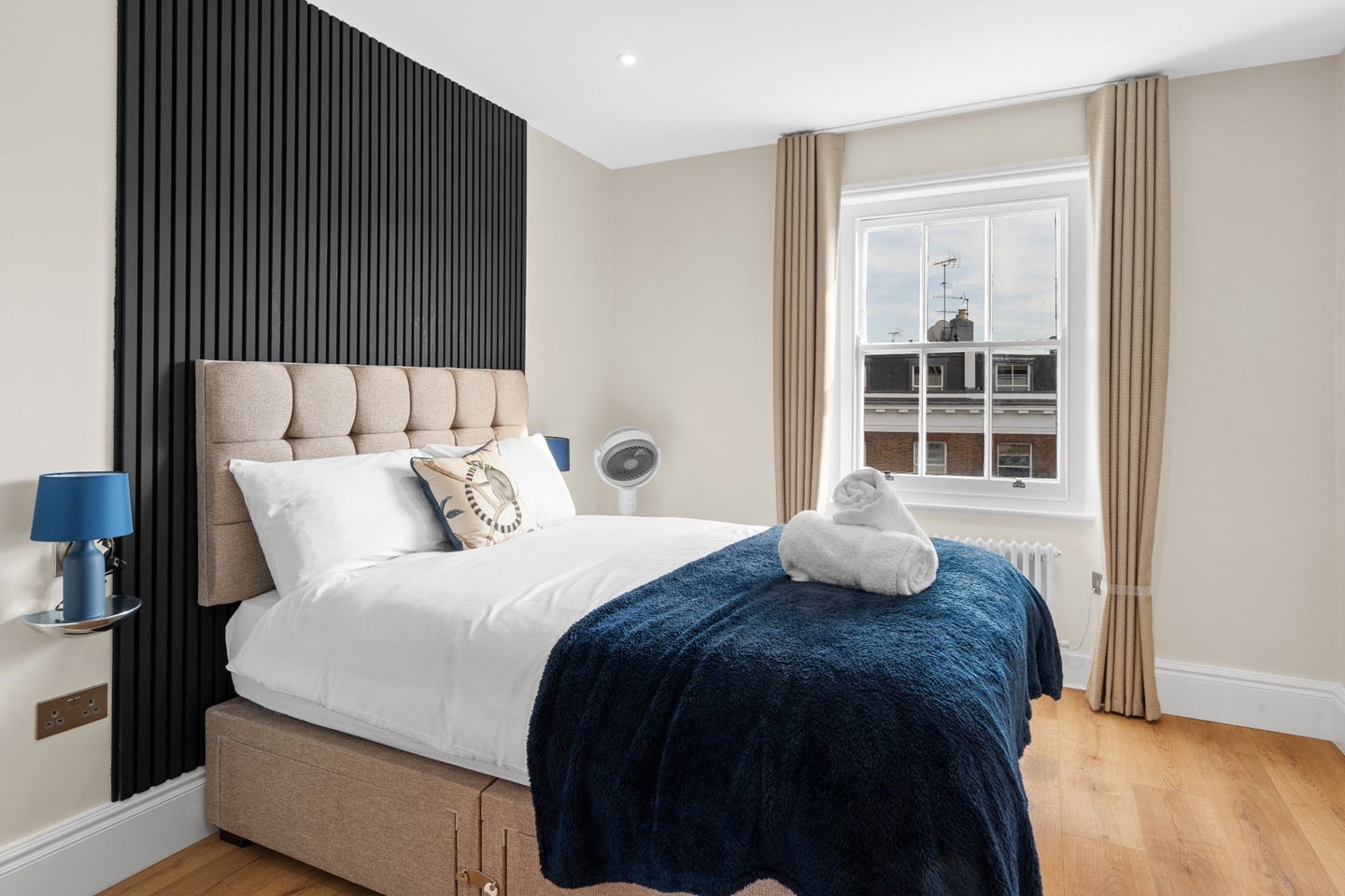 Room Old Brompton Road in Greater London