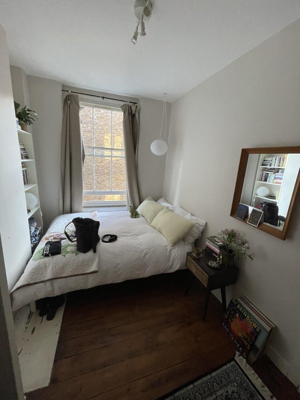 Room Winkley Street in Greater London