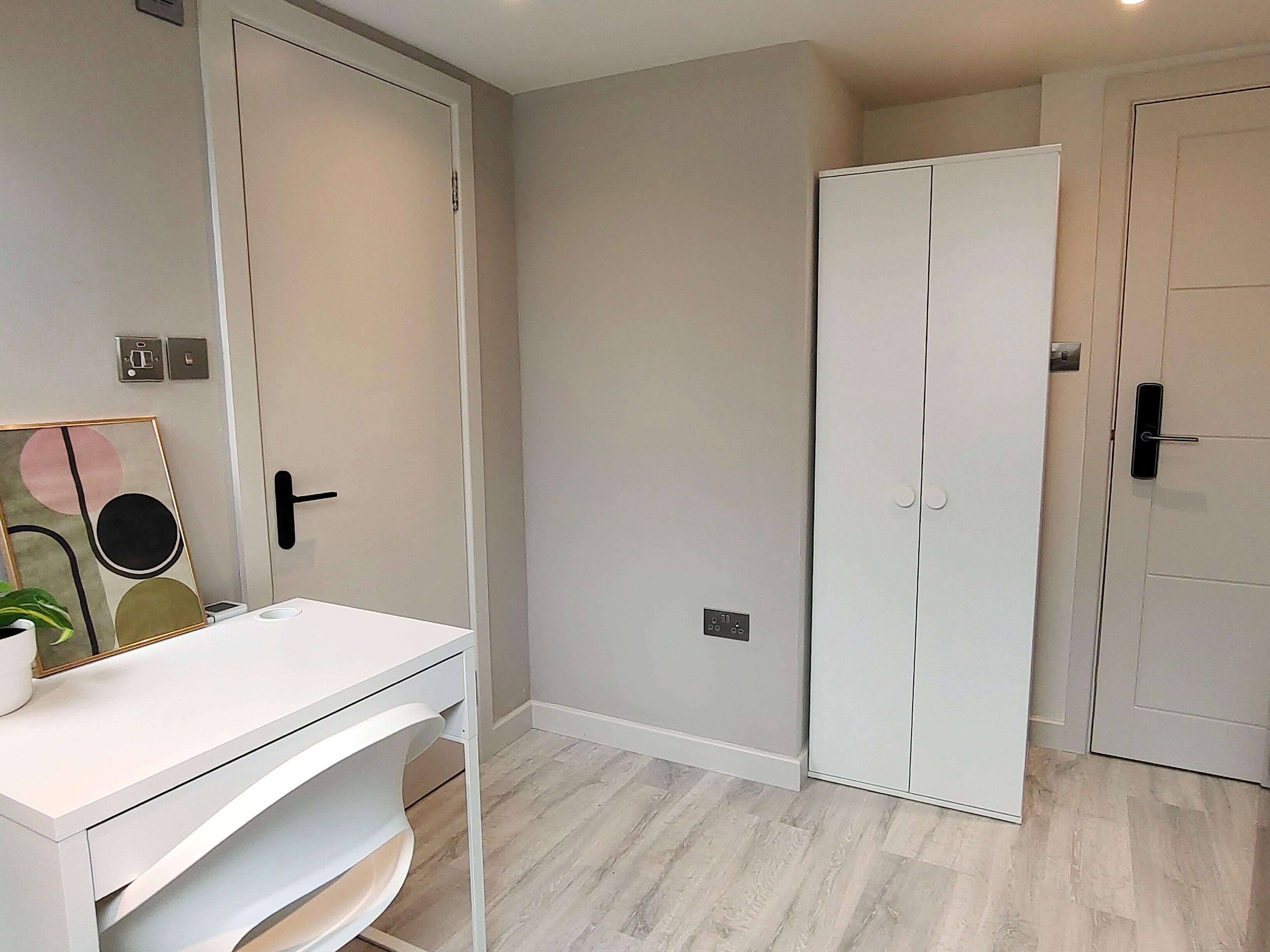 Room Villiers Road in Greater London