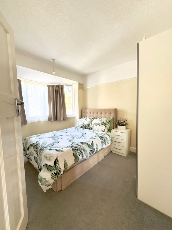 Room Corisande Road in Birmingham